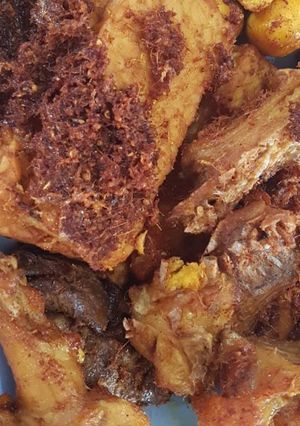 Foto resep Ayam dan tempe goreng kuning, extra lengkuas