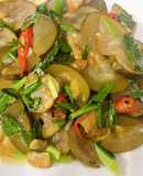 Dưa đèo xào tóp mỡ