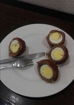 A picture of Scotch egg.