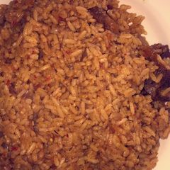 A picture of Jollof rice.
