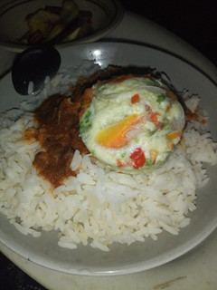 A picture of Egg moi-moi.