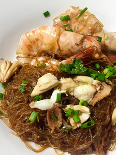 รูปของ กุ้งอบวุ้นเส้นและเนื้อปู