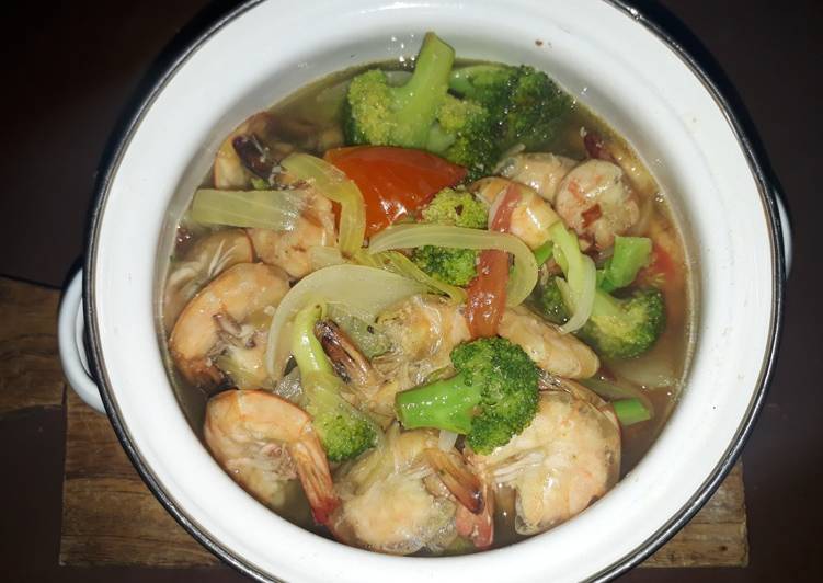 Tumis brokoli udang
