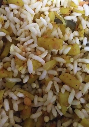 A picture of Jhal muri.