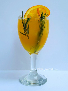 Foto resep Pineapple Orange Juice with Rosemary