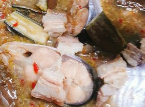 Hình của món Mắm kho bông súng.