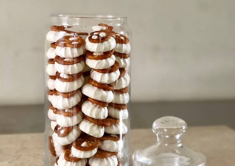 Resep Pretzel Meringue Anti Gagal