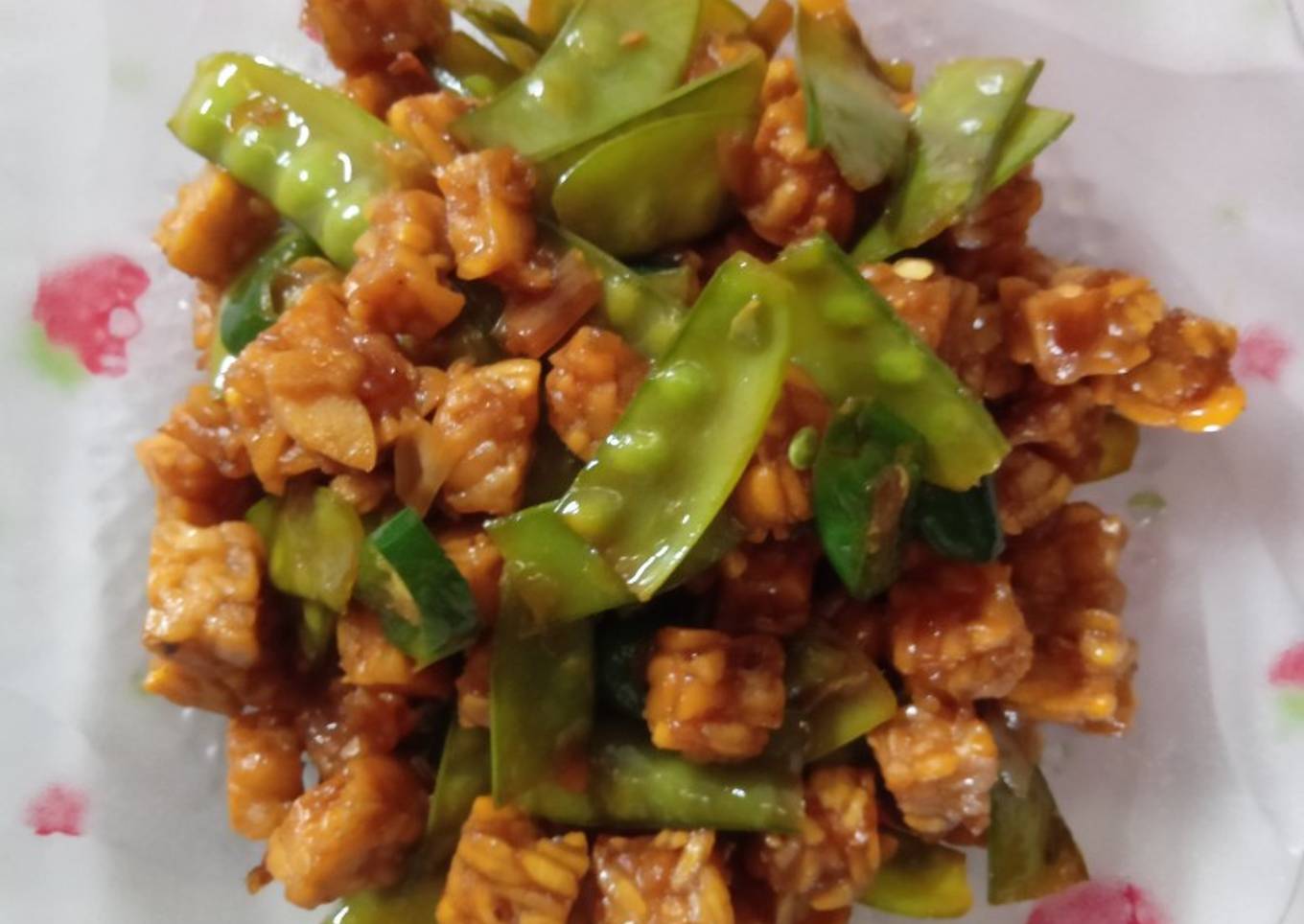 Oseng tempe sayur kapri