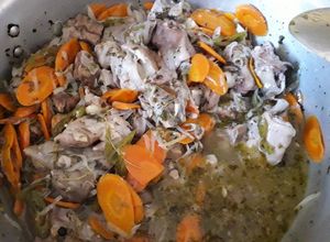 Una foto de Manitas de cerdo en escabeche