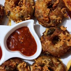 A picture of Crispy Maggi Doughnut.