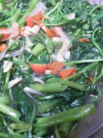 Langkah Gampang Menyiapkan Resep Tumis Kangkung Saus Tiram yang  Bikin Ketagihan Anti Ribet, Mantap