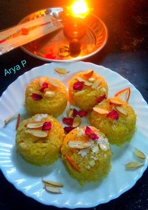 गुड़ नारियल का मीठा चावल (Gud nariyal ka meetha chawal recipe in hindi) रेसिपी मुख्य फोटो