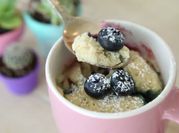 Una foto de pastel de moras