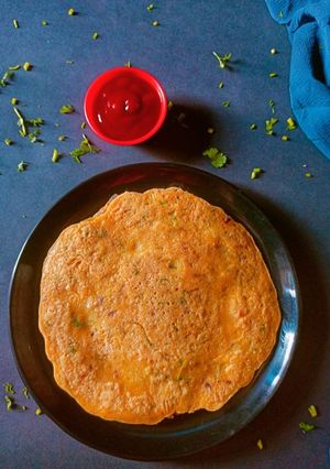 बेसन चीला (Besan cheela recipe in Hindi) रेसिपी मुख्य फोटो