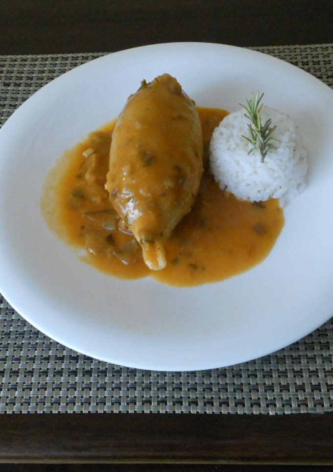Una foto de Calamares rellenos de gulas