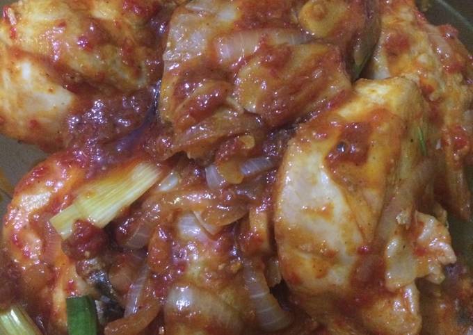 Ayam Goreng Saus Padang