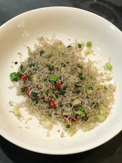 蒜炒吻仔魚 的食譜成品照片