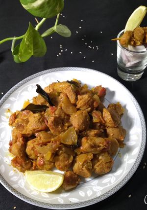 A picture of Soya chunks masala.