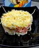 Салат из кальмаров и маринованного лука