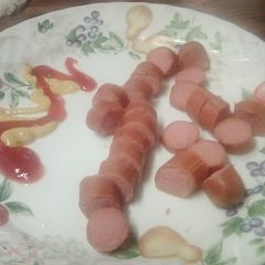 A picture of Hot dogs.