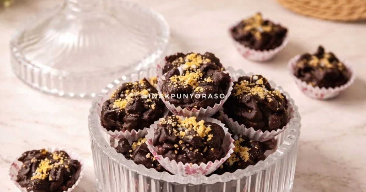 Trail Mix Chocolate Cookies