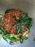 Stir-Fried Noodles with Chinese Broccoli (Pad Tang Taek)