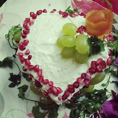 A picture of Heart sandwich cake.