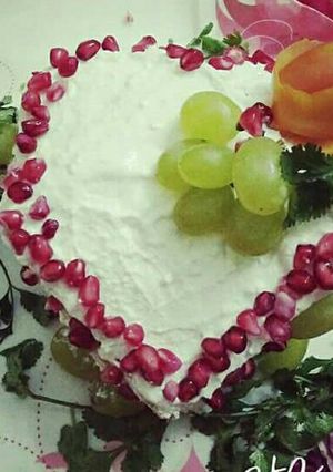 A picture of Heart sandwich cake.