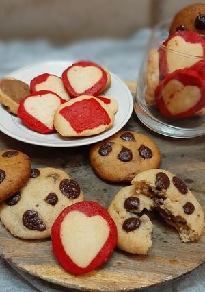 ভ্যানিলা হার্ট ও চোকো স্টাফড কুকি(cookies Recipe in Bengali) রেসিপির প্রধান ছবি