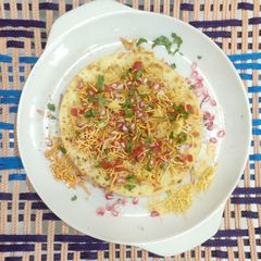 A picture of Khakhra Chat.
