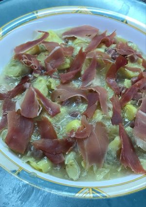 Una foto de Alcachofas con foie y jamón
