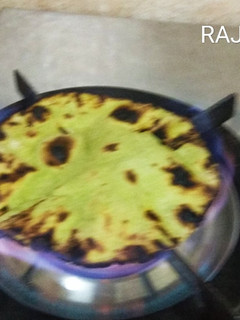 A picture of Palak Roti.
