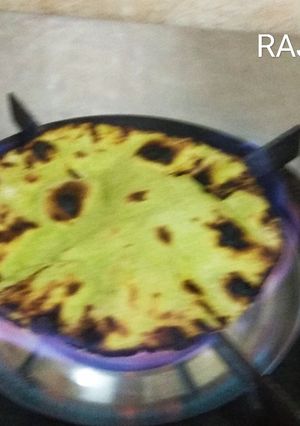 A picture of Palak Roti.