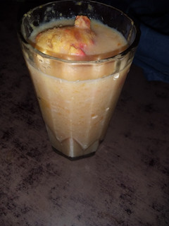 A picture of Papaya milkshake.