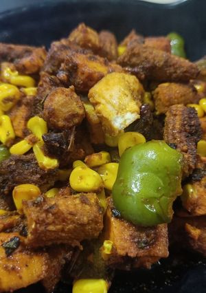 A picture of Baby corn chilli paneer.