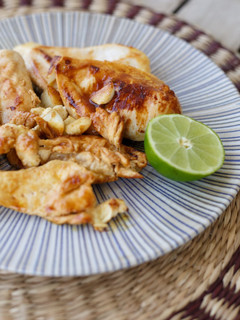 Una foto de Pechuga de pollo exprés con cítricos 🍊🍋