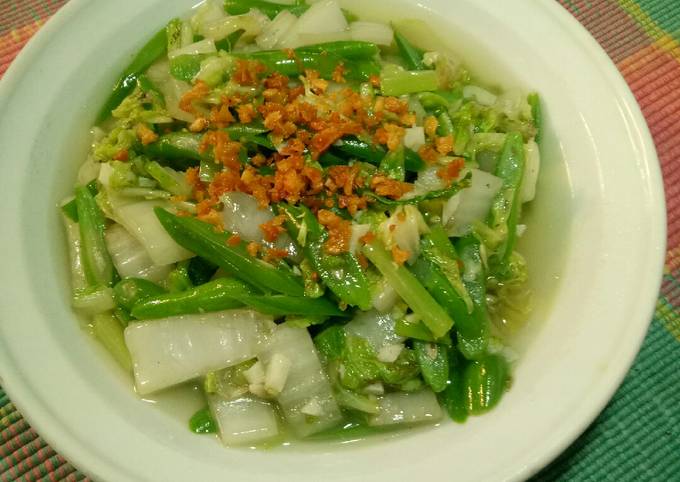 Cara Membuat 161. Tumis sawi putih buncis tabur bawang putih goreng Wajib Dicoba