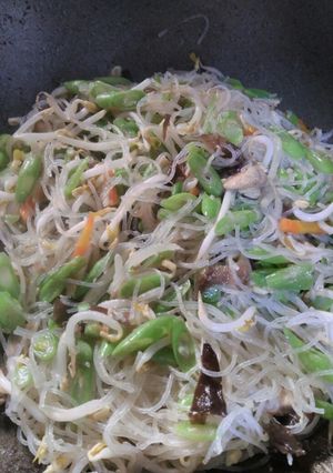 Foto resep Oseng buncis dengan bihun jamur,wortel dan taoge