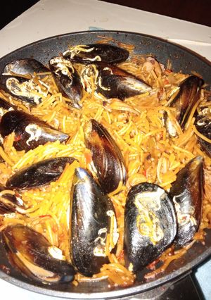 Foto principal de Fideuá de pota y mejillones