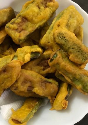 A picture of Baingan Pakodi.