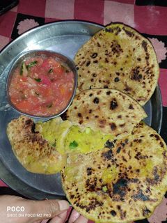 आलू का पराठा (aloo ka paratha recipe in Hindi) रेसिपी मुख्य फोटो
