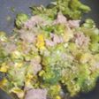 Brócoli, atún de lata, huevo y ajos