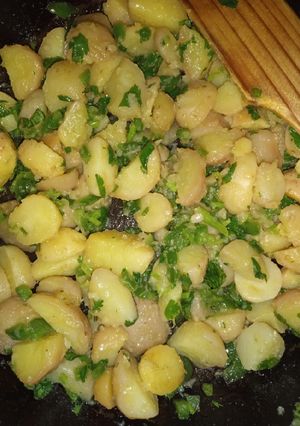 Una foto de Papas cambray a la mantequilla