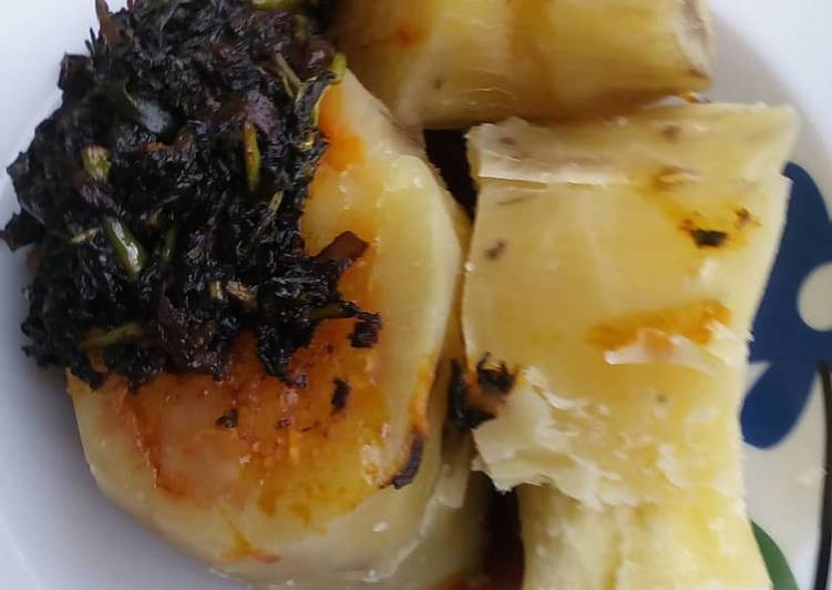 Recipe of Any-night-of-the-week Boiled potatoes with scent leaves sauce