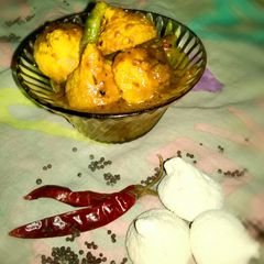 A picture of Dried Lentils dumplings with sour gravy.