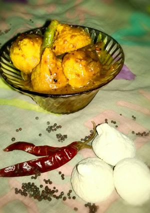 A picture of Dried Lentils dumplings with sour gravy.
