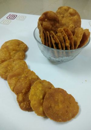 A picture of Wheat Flour Puris (Snacks).