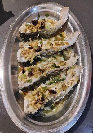 A picture of Steamed Fish.
