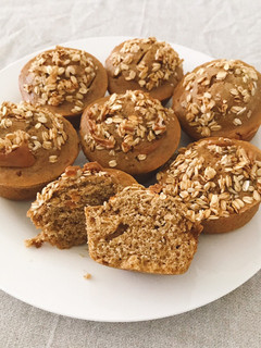 Una foto de Muffins Integrales de Naranja Esponjosos
