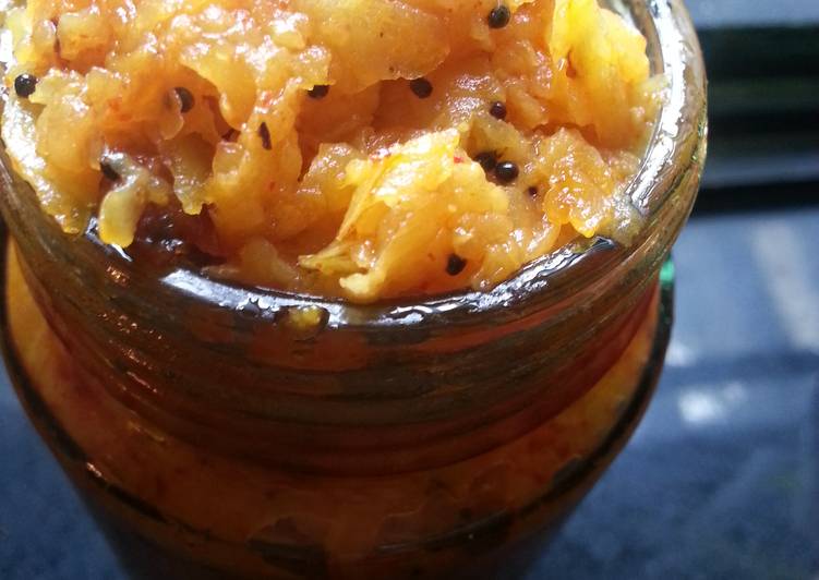 Raw mango thokku